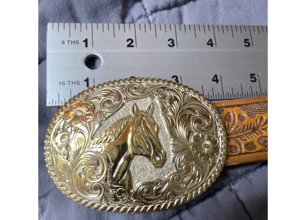 Wrangler Women's Western Rodeo Tooled Leather Belt Crumrine Buckle Size 34 EUC